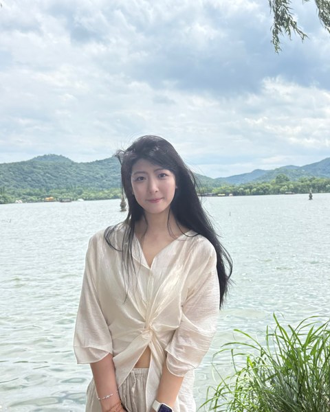 Portrait of Duanyi Yao
